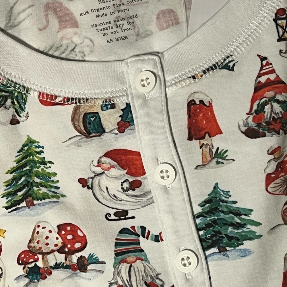 Women’s Gnome 2pc Pajama Set | Sz M 
100% Organic Cotton | Christmas Holiday - Picture 2 of 15